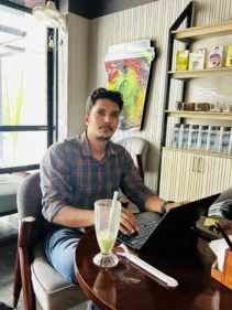 me at london coffee club agra